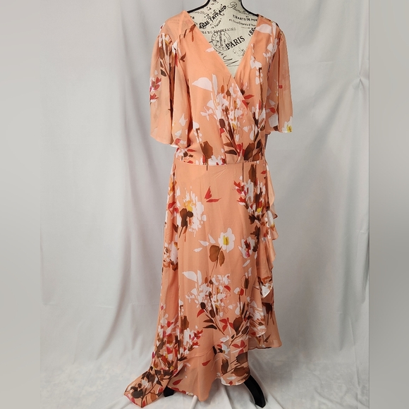 Premier Amour Dresses & Skirts - NWT Premier Amour Peach Floral Wrap Dress, size 16